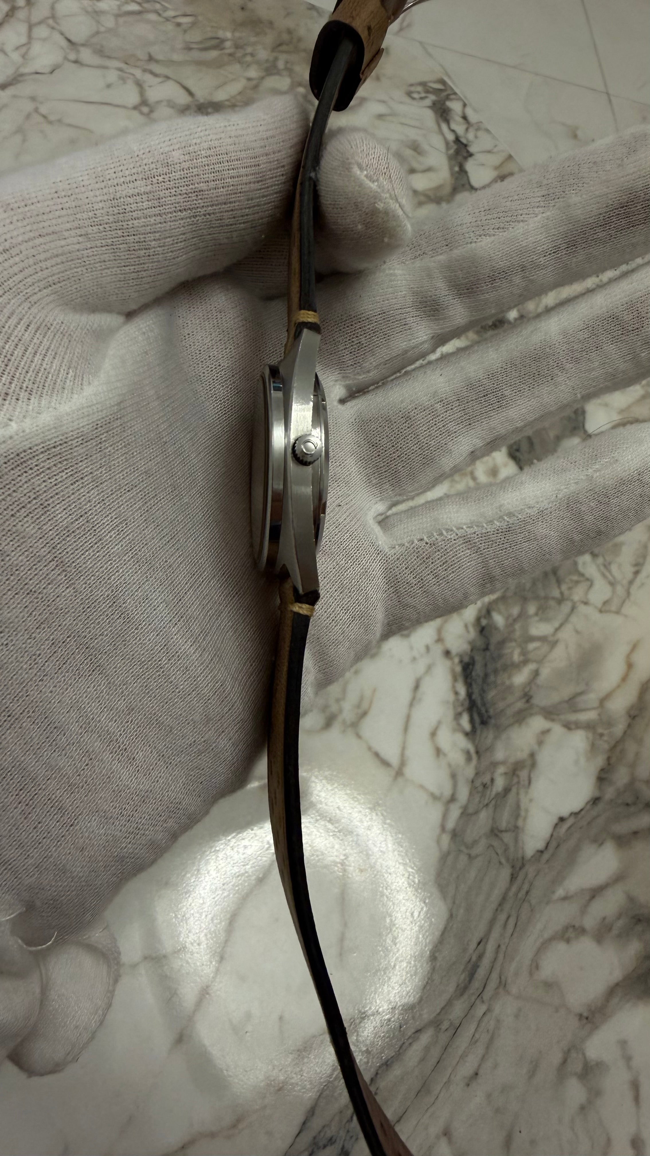 Omega Constellation Chronometer Automatic ref. 168.0056 – Gerald Genta Design | Cal. 1011 | Servisat | 35 mm