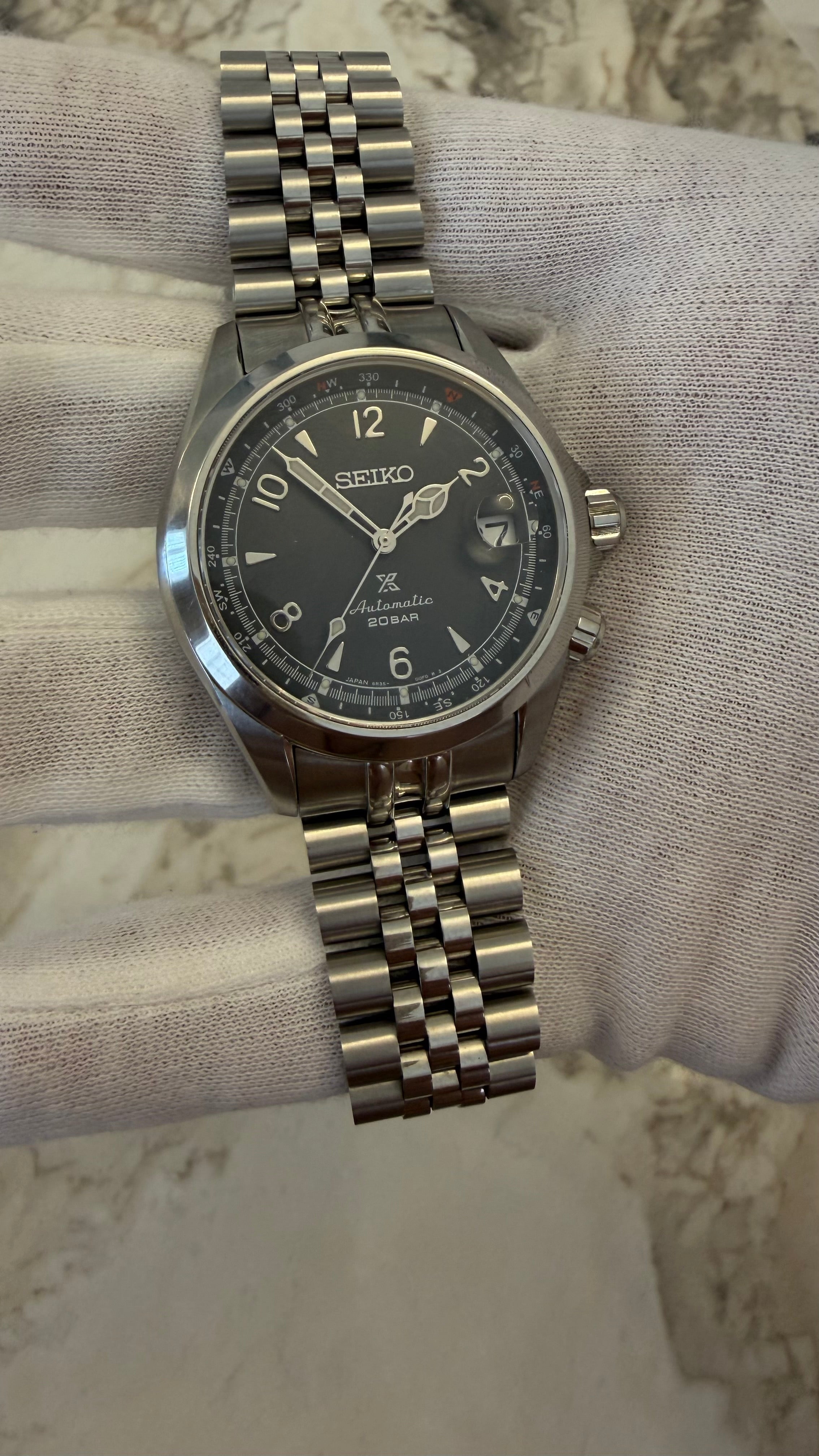 Seiko Prospex Alpinist SPB201J1 “Mountain Sunset” Limited Edition 1950/2021 – Bracelet MilTat