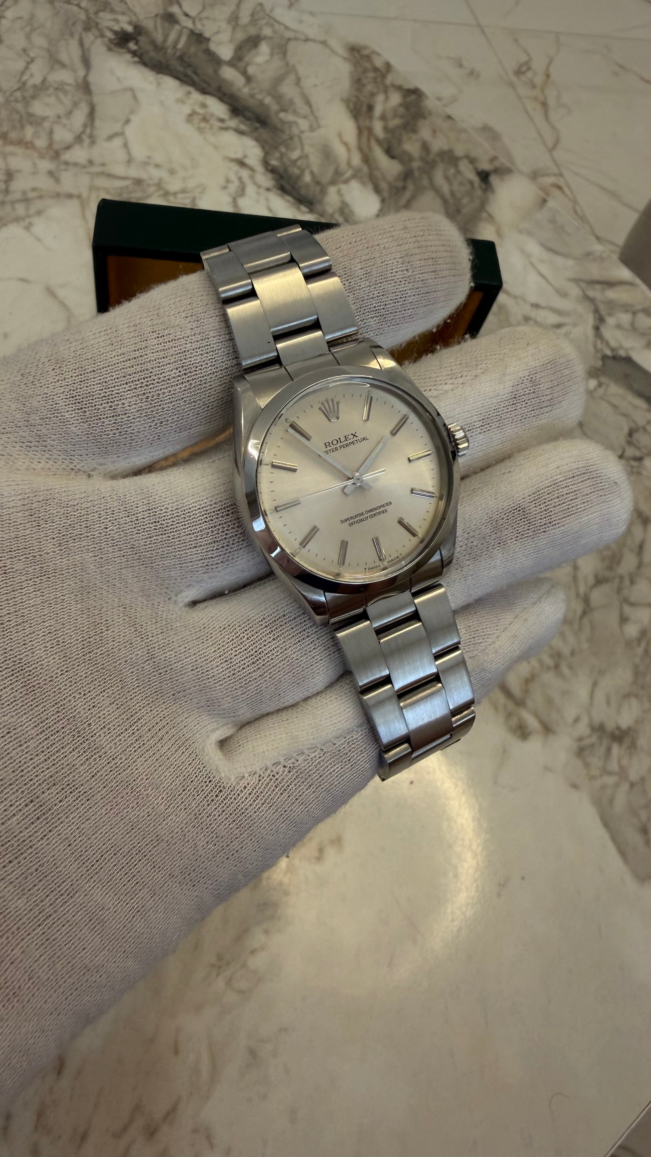 Rolex Oyster Perpetual Ref. 1002 “Superlative Chronometer” – 1988 | Full Set( Certficat de calitate si garantie) .